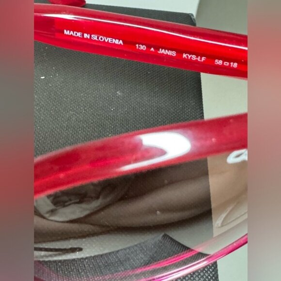 Pink Carrera Ray-Ban Sunglasses – Chic & Sporty Look - Picture 6 of 11